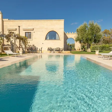 Villa Icaria *