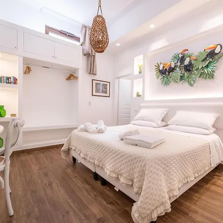 Icaria Villa *